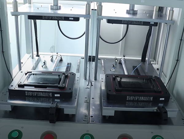 标准式机柜多工位测试平台