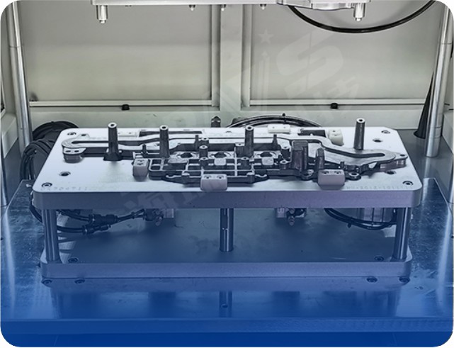 汽车水冷管道控制器压铸件