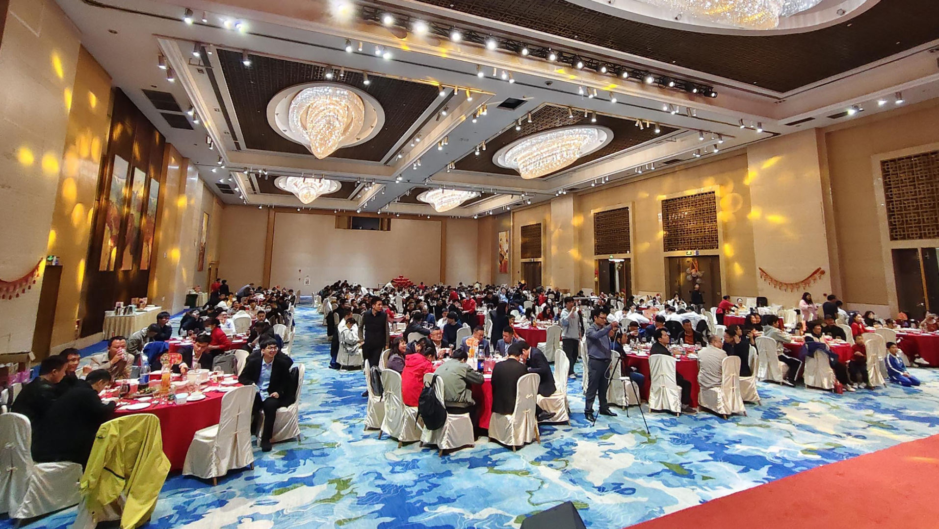 策马并肩，聚力前行 | 海瑞思年终盛典暨颁奖典礼圆满落幕